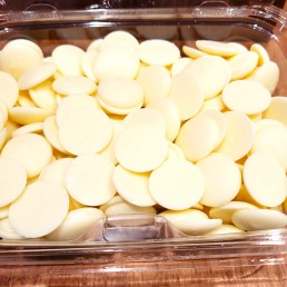 Merckens White Chocolate Melting Wafers - per lb Merckens White Chocolate Melting Wafers - per lb